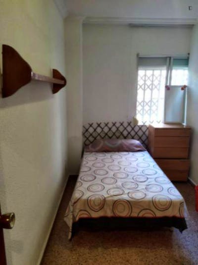 Comfortable single bedroom near Port d'Alacant
