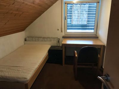 Single bedroom in 5-bedroom apartment  - Gallery -  3