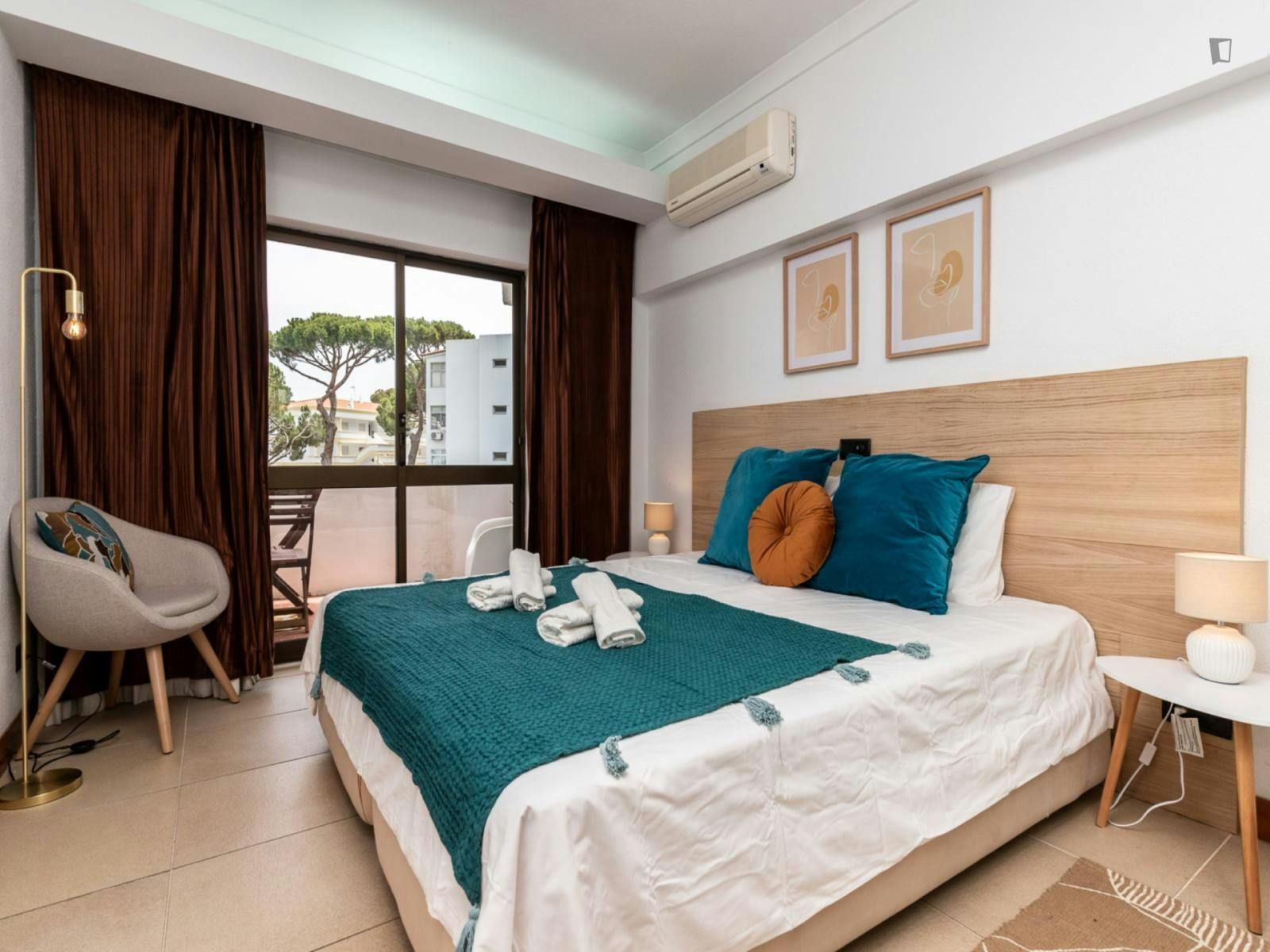 Modern 1-bedroom flat in Faro