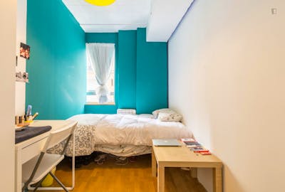 Inspiring single bedroom only minutes away from IED Madrid  - Gallery -  1