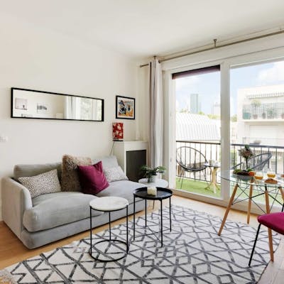 Quiet 1BDR with Terrace - Pont de Neuilly - LEASE MOBILITY