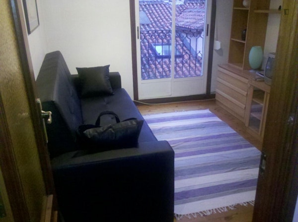 Homely 2-bedroom apartment in Chalets la Tierruca