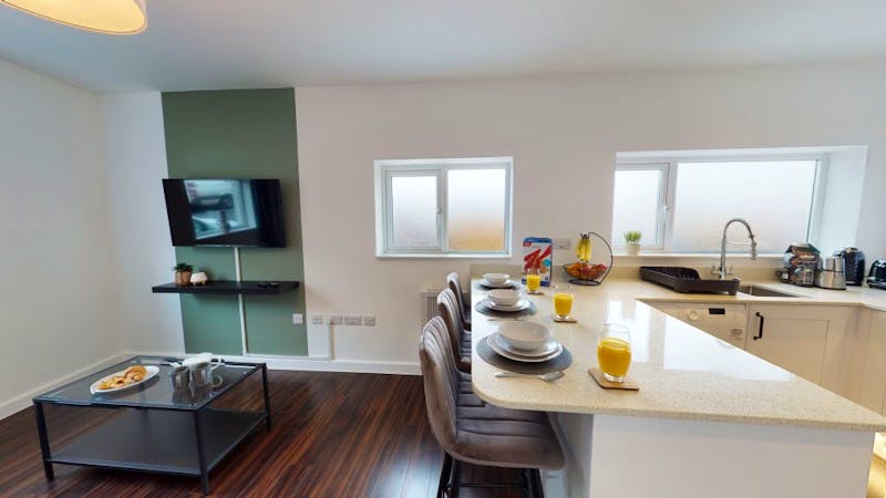 Modern 1BR apartment in Newport  - Gallery -  3