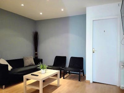 Simple double bedroom in the beautiful Palacio district of Madrid  - Gallery -  2