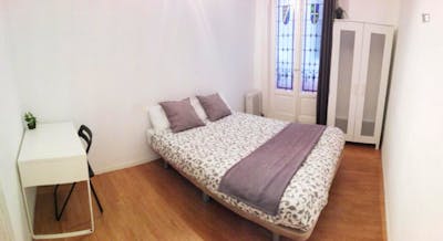 Modern double bedroom near Callao metro station  - Gallery -  1