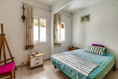 Single bedroom in a 2-bedroom flat in Sant Andreu  - Gallery -  1