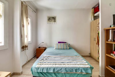 Single bedroom in a 2-bedroom flat in Sant Andreu  - Gallery -  2