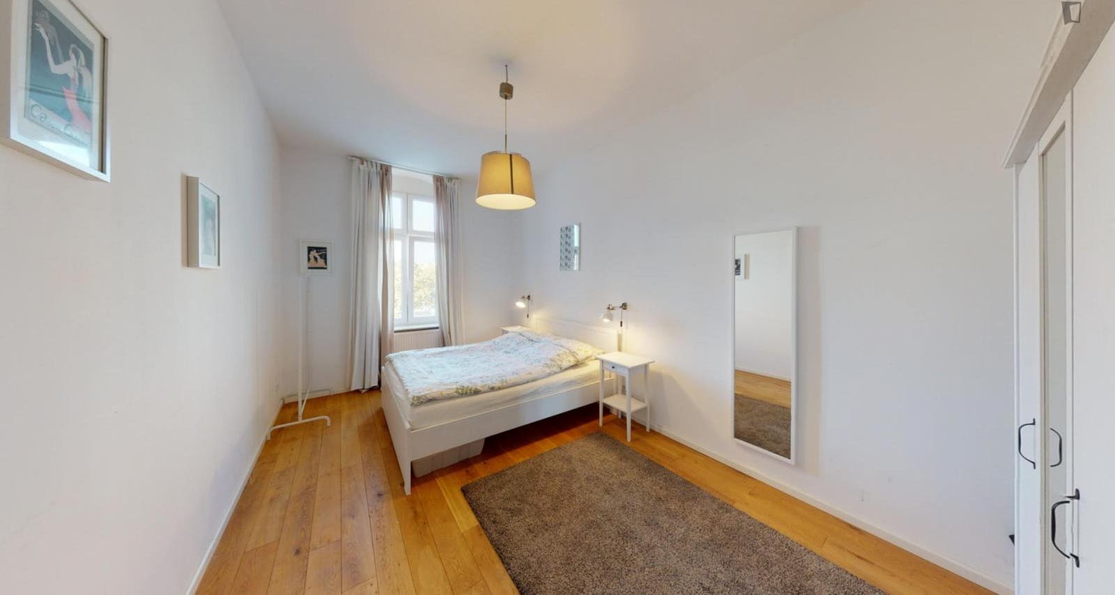 Lovely 1-Bedroom apartment with balcony close to Landsberger Allee train station