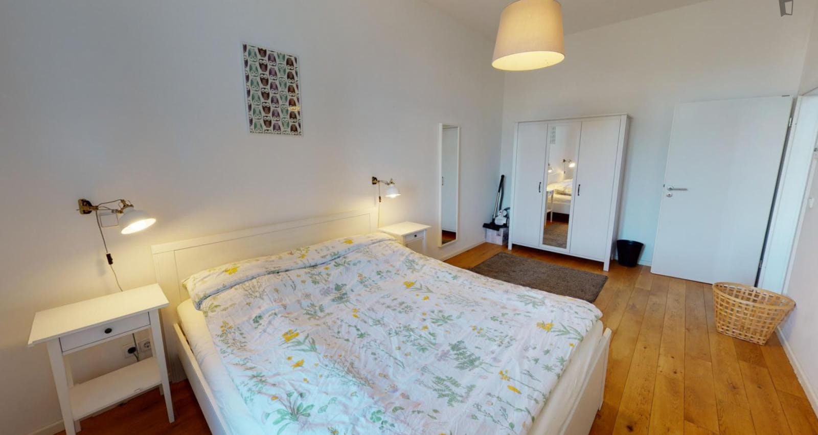 Lovely 1-Bedroom apartment with balcony close to Landsberger Allee train station