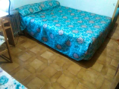 Nice double bedroom near Barrio del Pilar Metro Station  - Gallery -  1