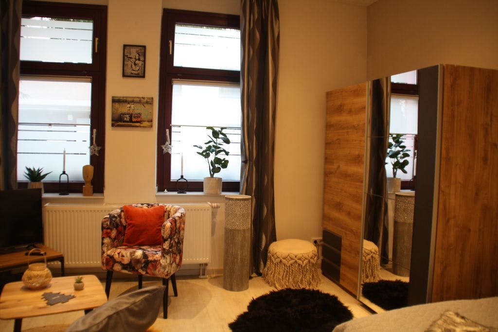 Charmingly available from 15.05.2024: Exclusive apartment in Essen-Frohnhausen