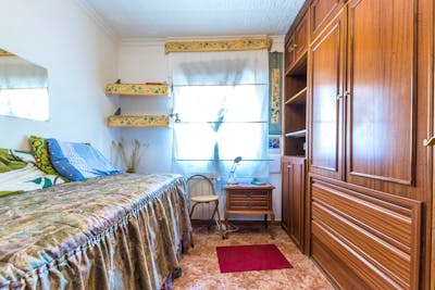 Nice single bedroom in 2-bedroom apartment  - Gallery -  1