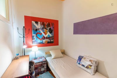 Very cosy single bedroom near the Menéndez Pelayo metro  - Gallery -  3