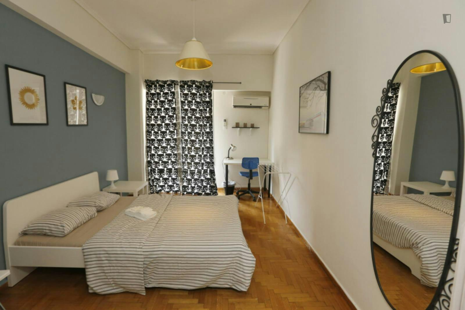 Very nice double bedroom near the Omonia metro