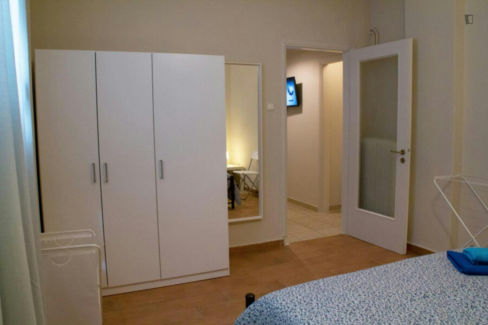Very nice double bedroom in Neapoli