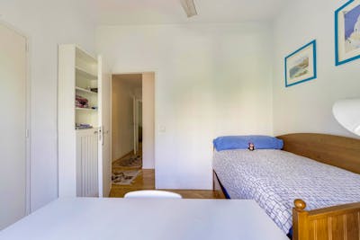 Double bedroom, with balcony, in 4-bedroom house  - Gallery -  2