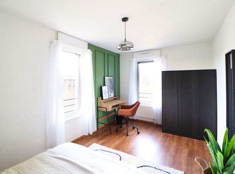 Refined room of 15 m² for rent in coliving in Lille - LIL04