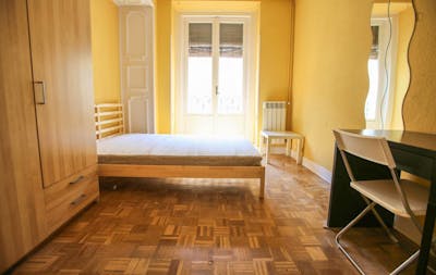 Double bedroom in Madrid's beautiful Palacio district  - Gallery -  1