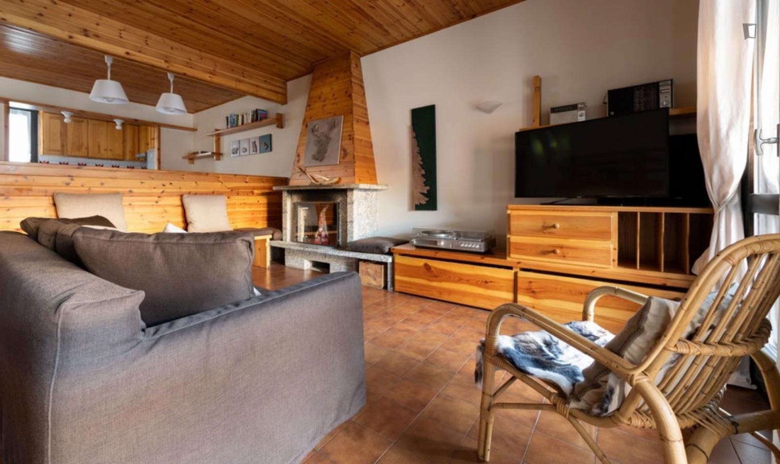 Rustic 3-bedroom apartment with patio, close to the centre of Bormio