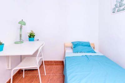 Excellent single bedroom near the Sant Antoni metro  - Gallery -  2
