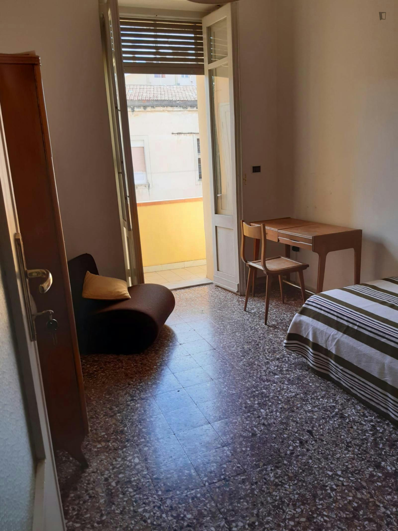 Single Room With Private Balcony In Sassari Centre 5 Min Walk From Piazza D'Italia 