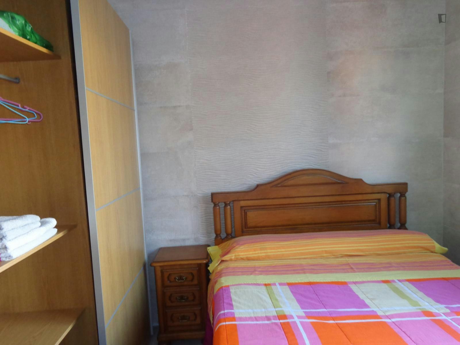 Comfortable single bedroom close to Universidad de Cantabria