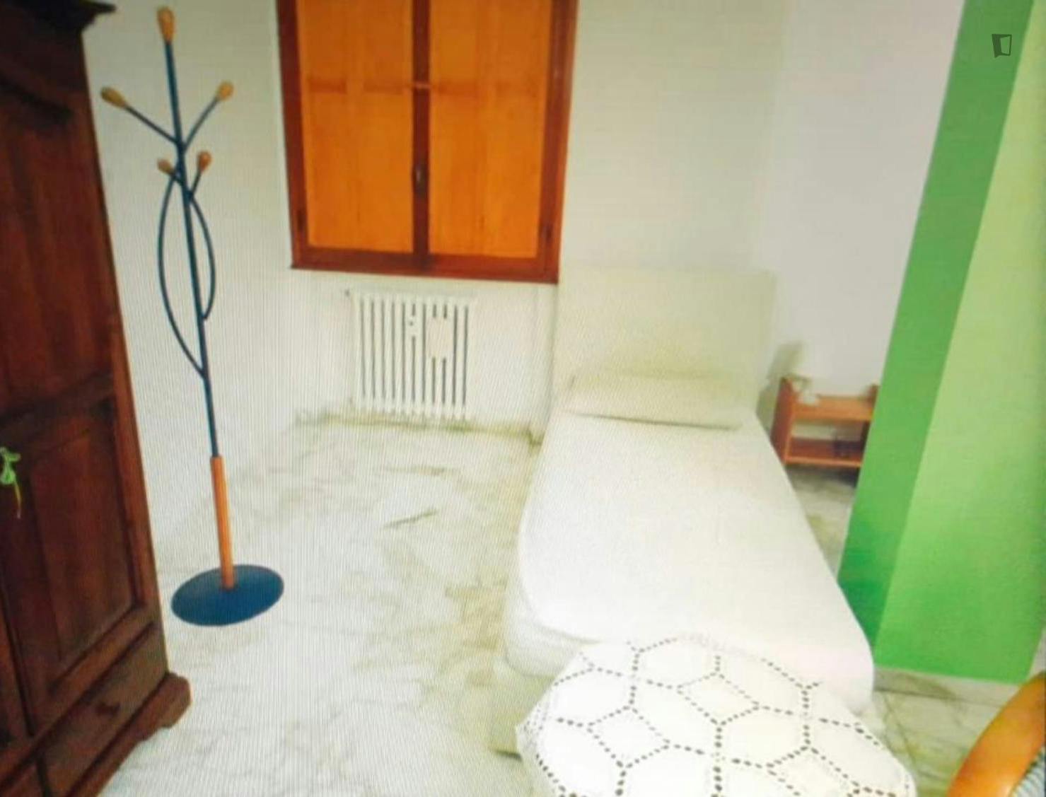 Cozy single bedroom close to Sandro Pertini park