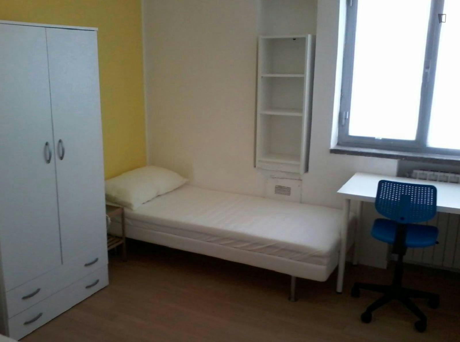 Nice single bedroom close to the University of Study of L'Aquila