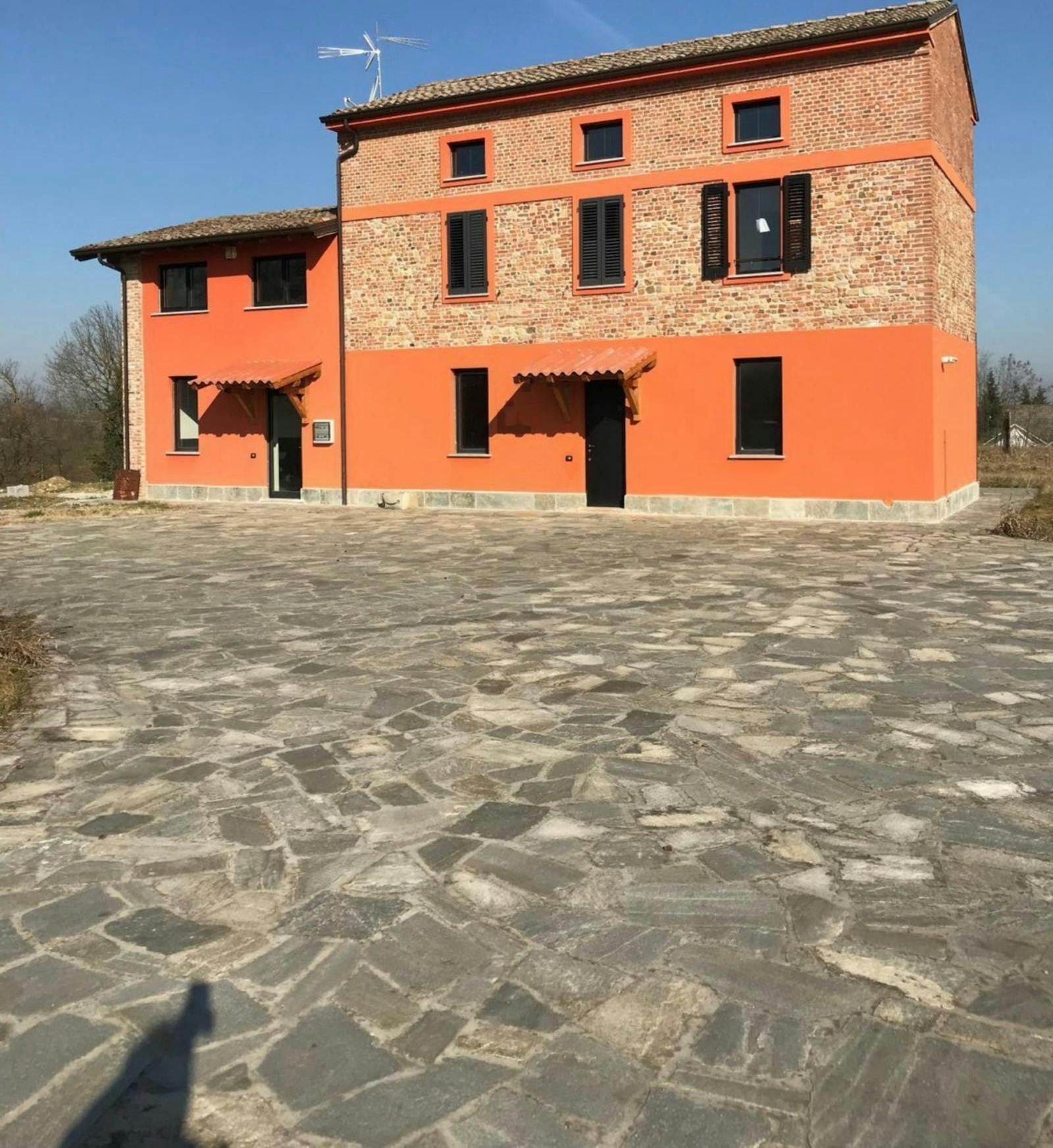Cosy independent house near Piacenza City