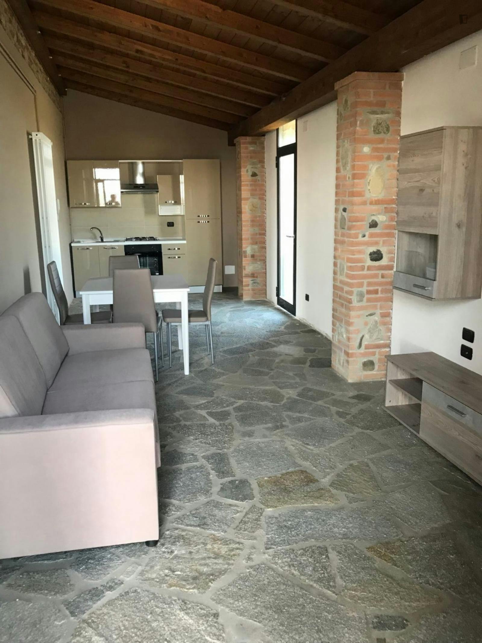 Cosy independent house near Piacenza City