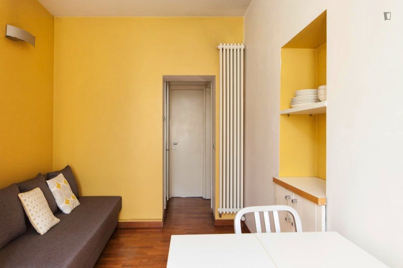 Sunny 1-bedroom apartment near Parco della Resistenza