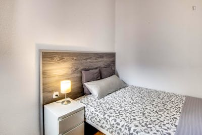 Snug double bedroom in historic Ciutat Vella  - Gallery -  2