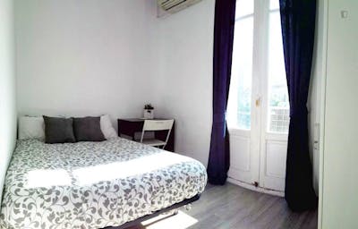 Single bedroom right by metro and shopping in Chamberí  - Gallery -  3