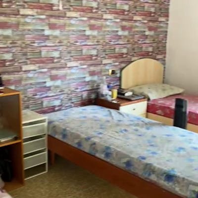 Comfy bed in shared bedroom close to University of Bologna