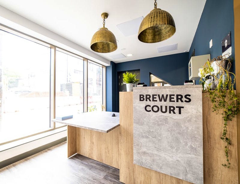 Brewer's Court