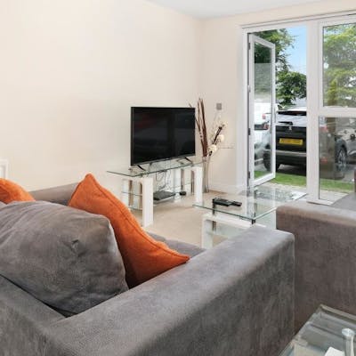 Alder House Serviced Apartment Maidenhead by Ferndale 