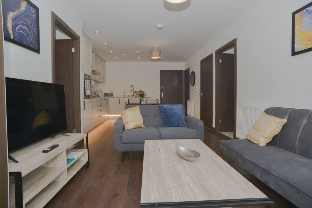 Central Southend, 2-bedroom flat and parking