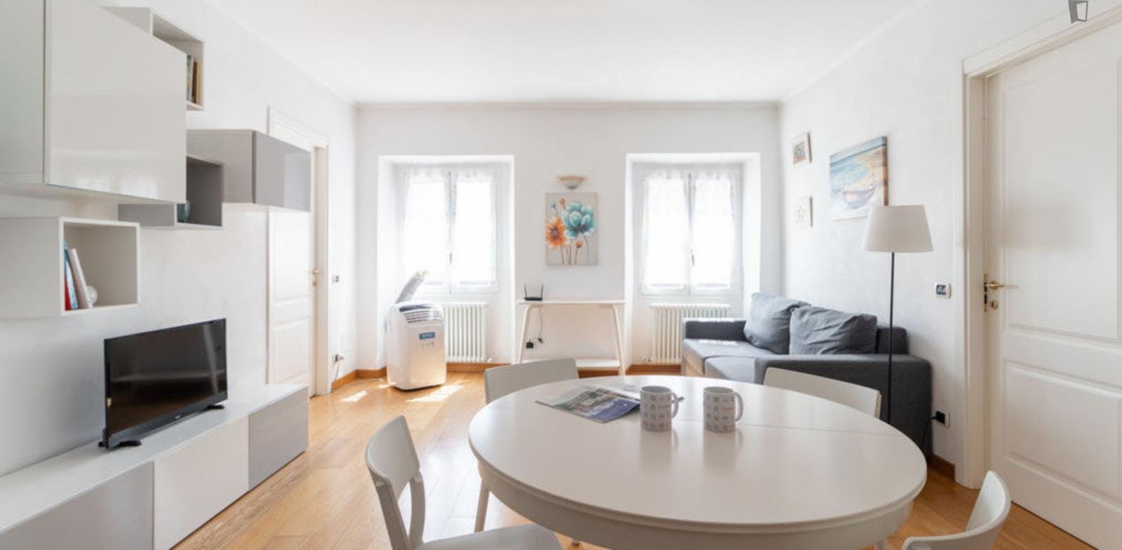 Bright 2-bedroom apartment in Sanremo