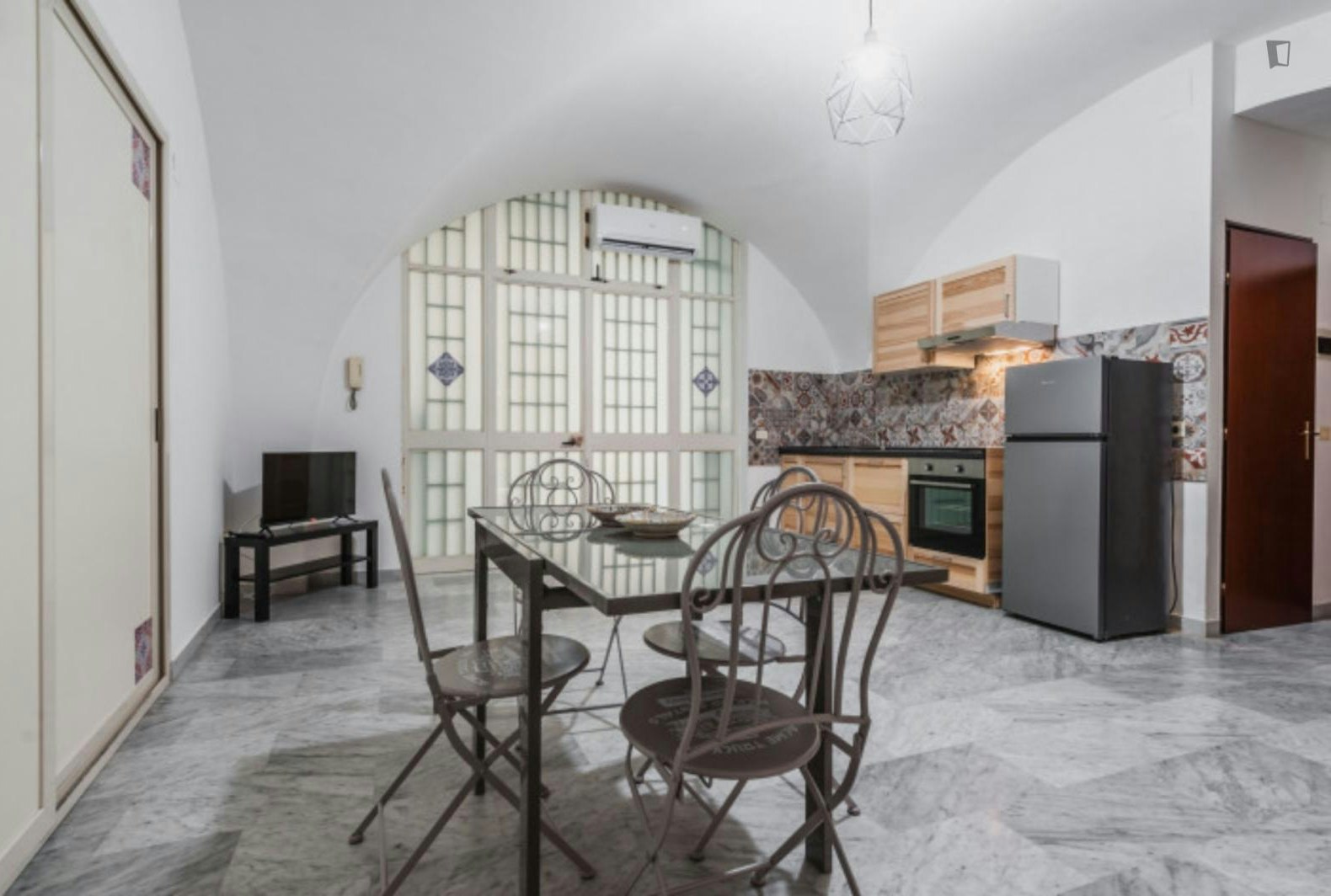Pleasant 1-bedroom apartment in the heart of Catania