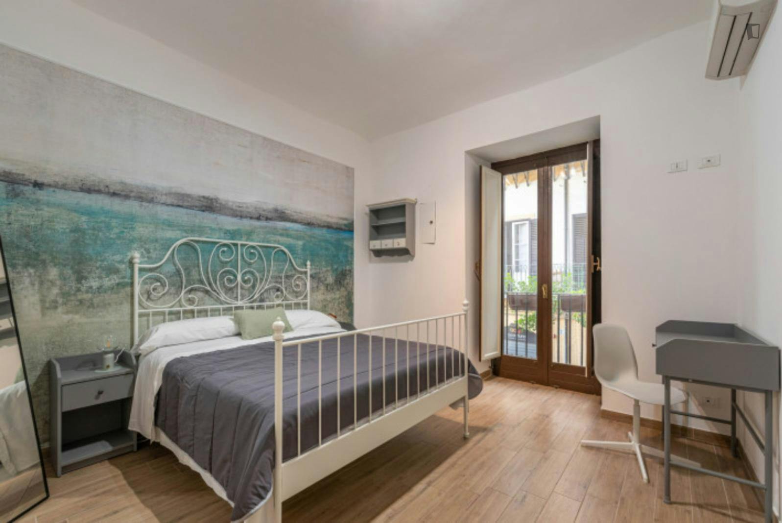 Cosy 1-bedroom apartment close to Palermo central station 