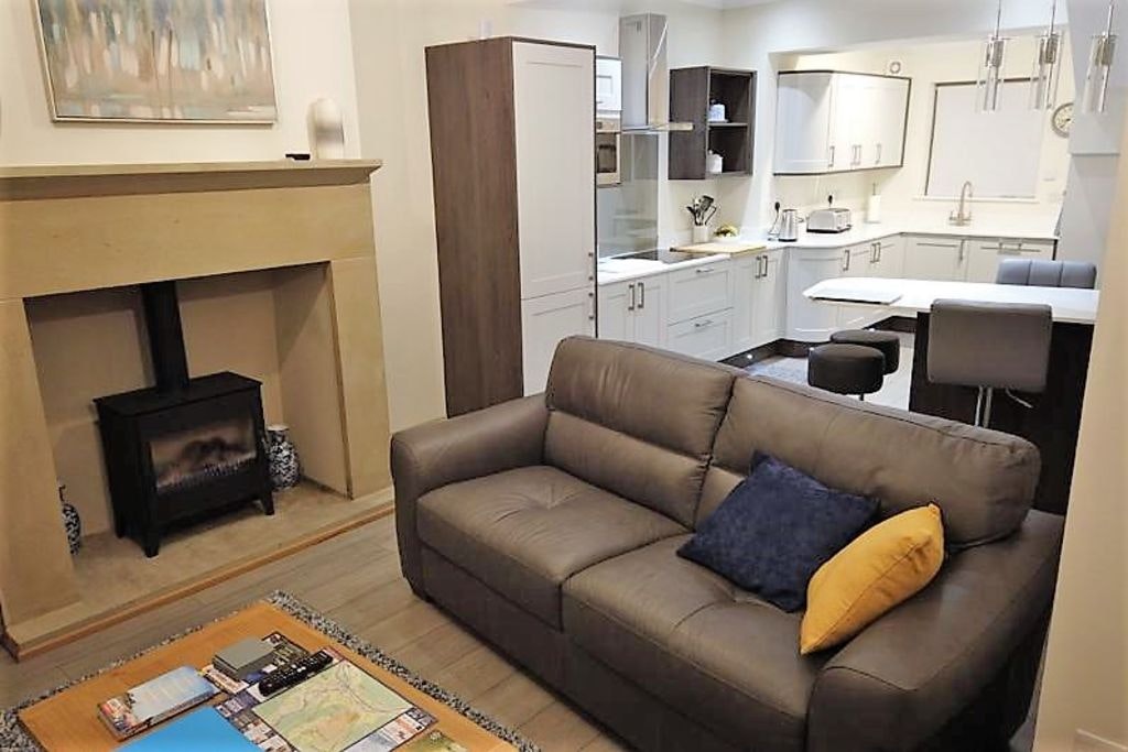 Central location Hebden Bridge newly renovated 10 mins walk from station 2 minutes into the town center