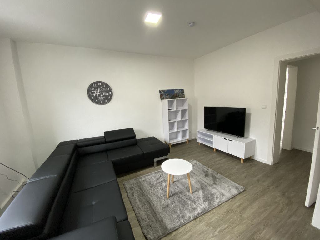 top renovated apartment - compl. Floor - in the center