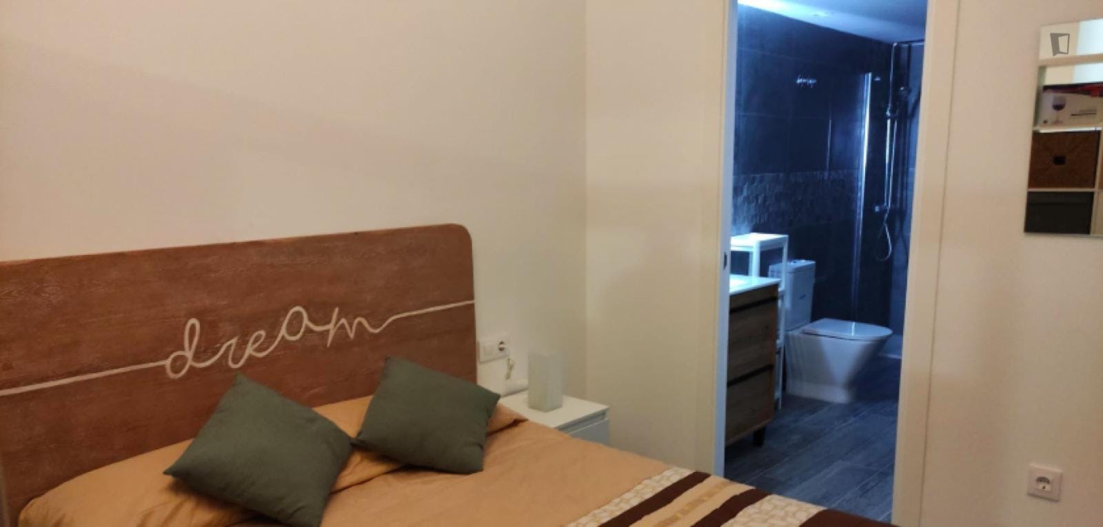 Apartment with doble bedroom