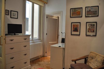 Homely double ensuite bedroom near the Sol metro station  - Gallery -  2