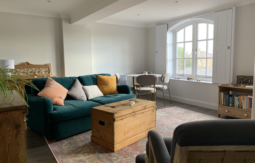 Stylish Peaceful Apartment in Hertford