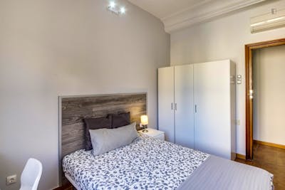 Student-friendly double bedroom near La Seu de València  - Gallery -  3