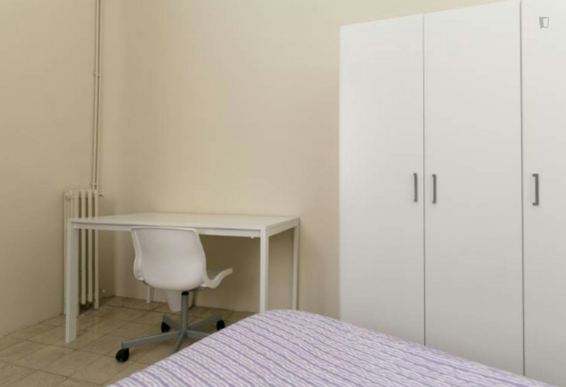 Appealing double bedroom close to Hospital Universitario Virgen de las Nieves