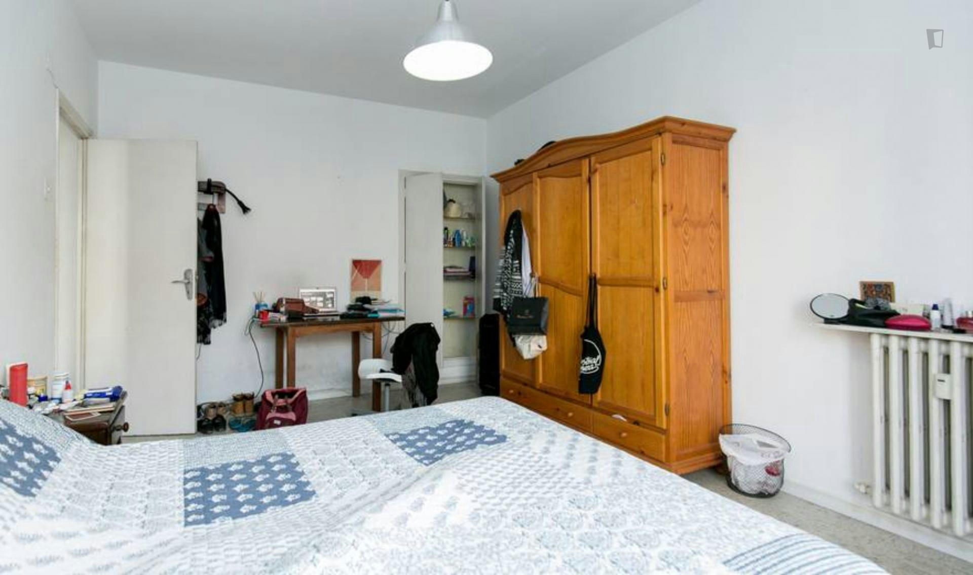 Alluring double bedroom in Realejo-San Matias area