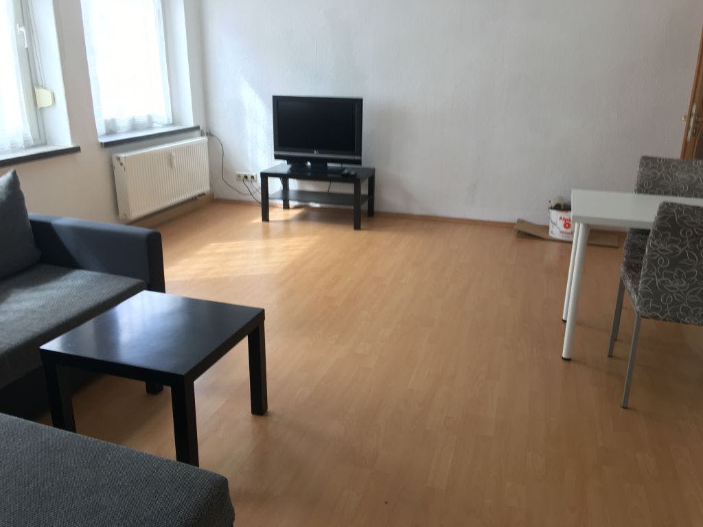 Modern, furnished 3 room apartment, fully equipped, city