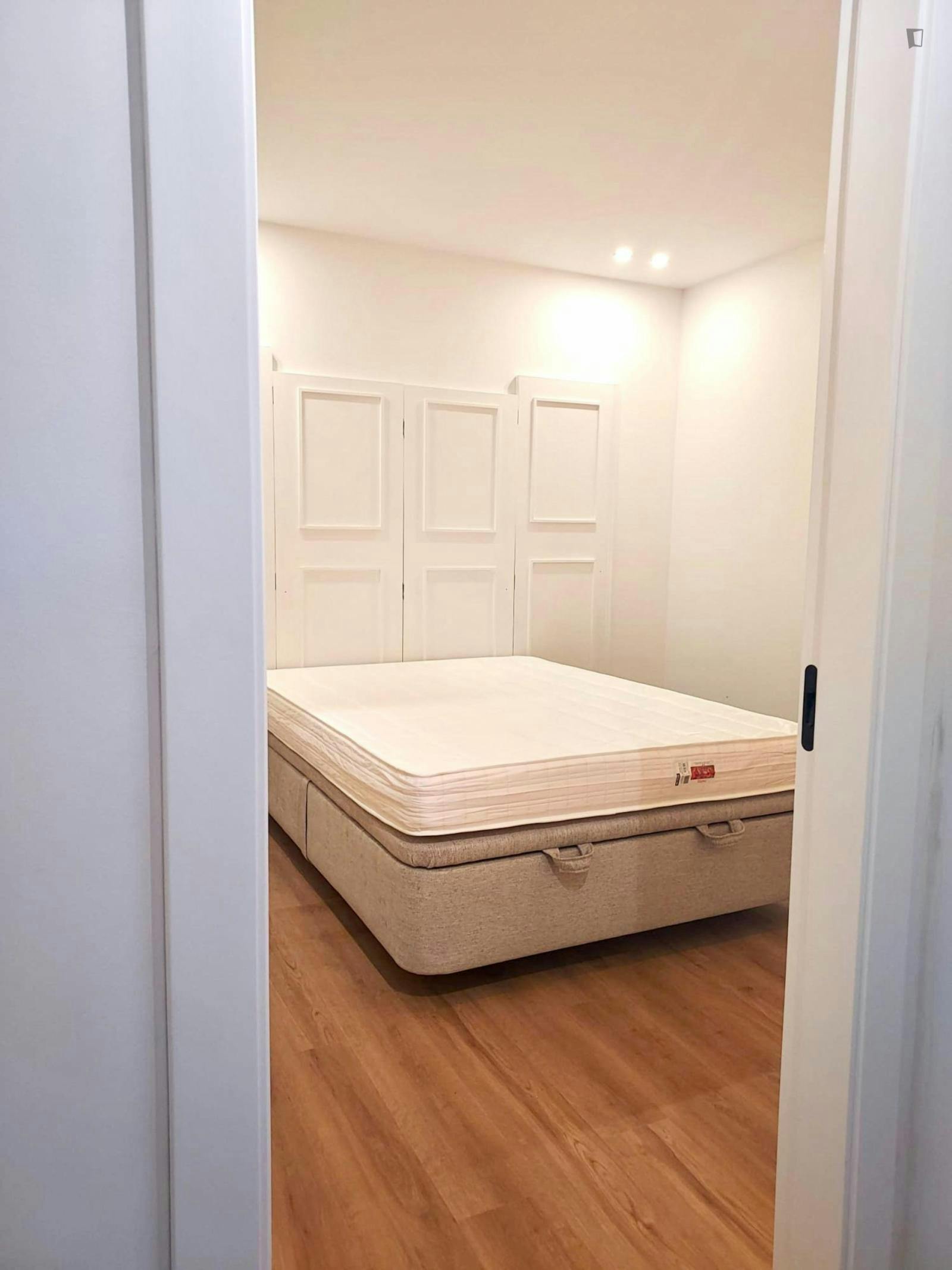 Comfy double bedroom in the centre of Valença - near IPVC
